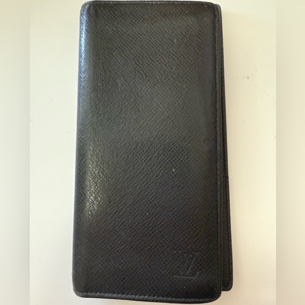 Louis Vuitton cowhide brazza long wallet